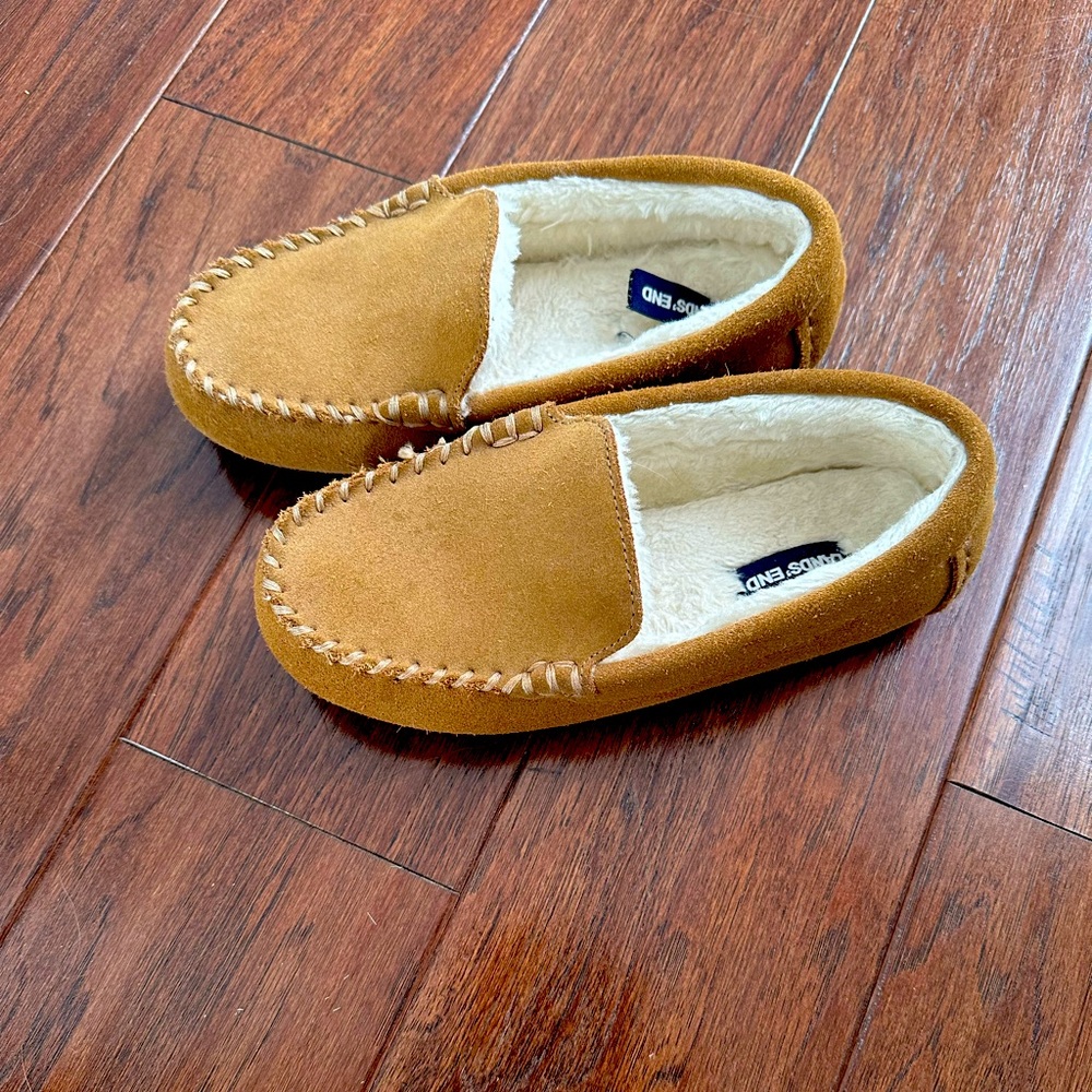Youth Lands’ End slippers size 3.